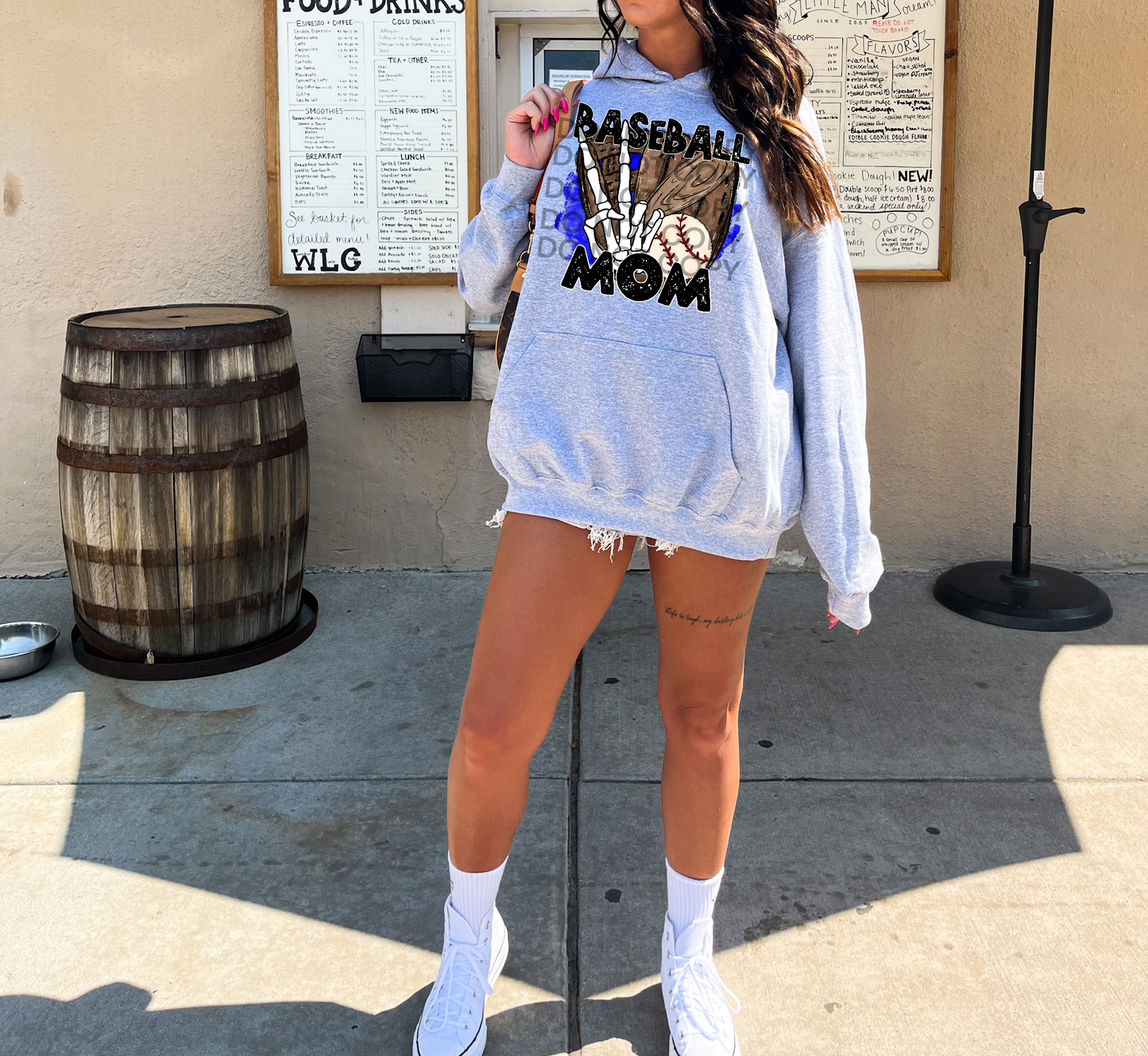 Baseball mom Skellie hand